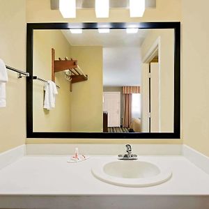 Queen Room Two Queen Beds Mobility Accessible Non Smoking